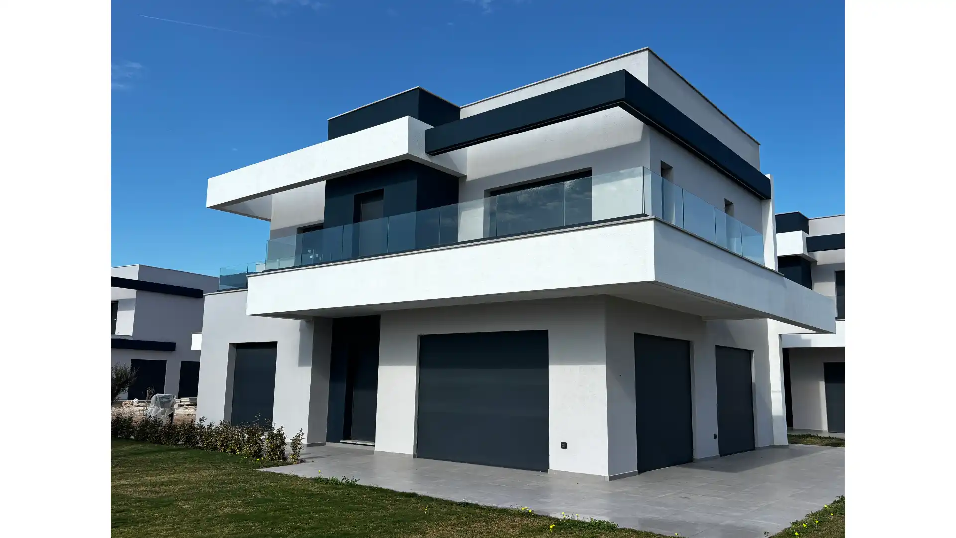 Elevate Your Living Experience with Alalina: The Premier Choice for Sea Front Properties in Chios