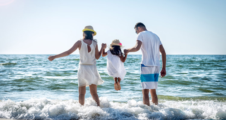 Why Families Are Choosing Coastal Living on Chios